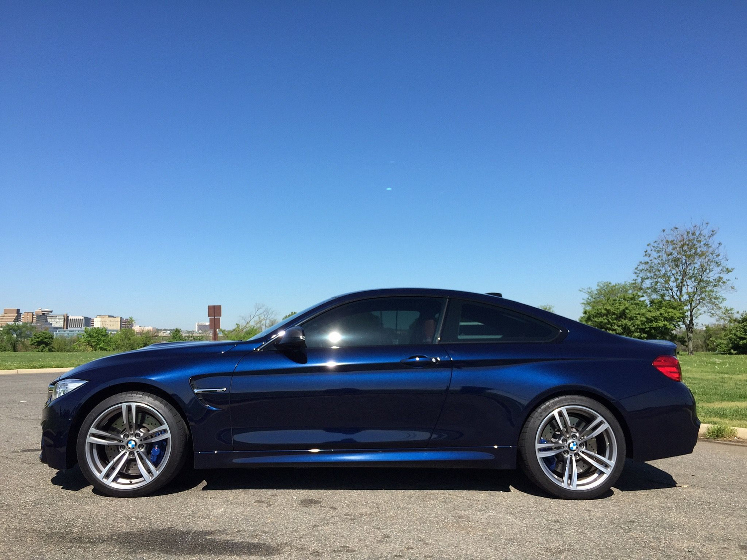Виниловая автопленка  Gloss Dark Blue G43 – Глянцевый темно-синий LA0730001